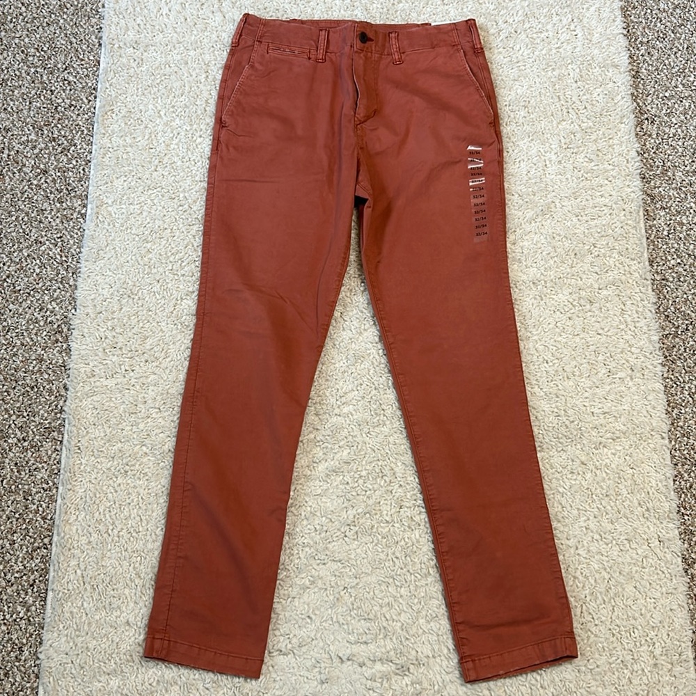 NWT AEO 32x34 Slim lived-in khakis, Flex series, in brownish orange color